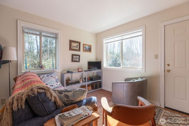 999 Night Hawk Lane, Clallam Bay, WA 98326