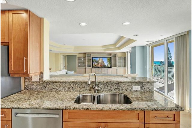 1395 S Ocean Boulevard 402, Pompano Beach, FL 33062