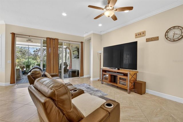 1525 EMERALD DUNES DRIVE, Sun City Center, FL 33573