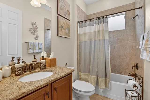 1525 EMERALD DUNES DRIVE, Sun City Center, FL 33573