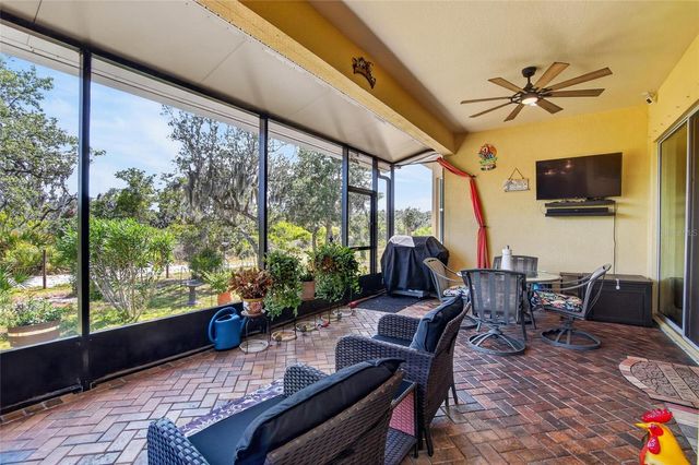 1525 EMERALD DUNES DRIVE, Sun City Center, FL 33573