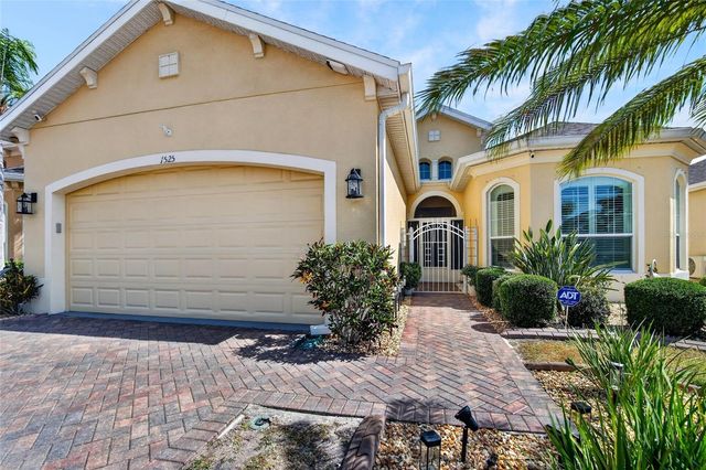 1525 EMERALD DUNES DRIVE, Sun City Center, FL 33573