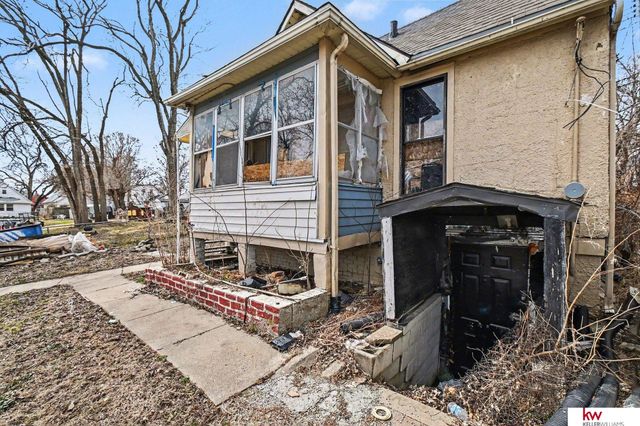 3026 S 18Th Street, Omaha, NE 68108