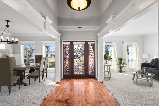 16830 Eagle Dr, Gladewater, TX 75647