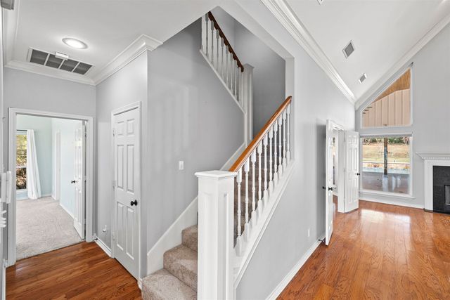 16830 Eagle Dr, Gladewater, TX 75647