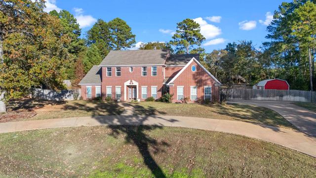 16830 Eagle Dr, Gladewater, TX 75647