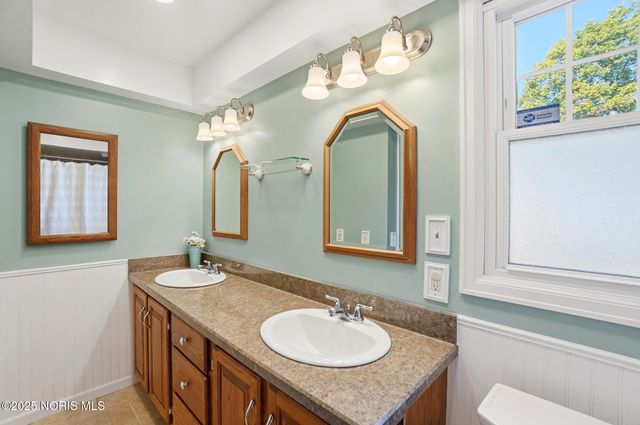 2403 Ragan Woods Drive, Toledo, OH 43614