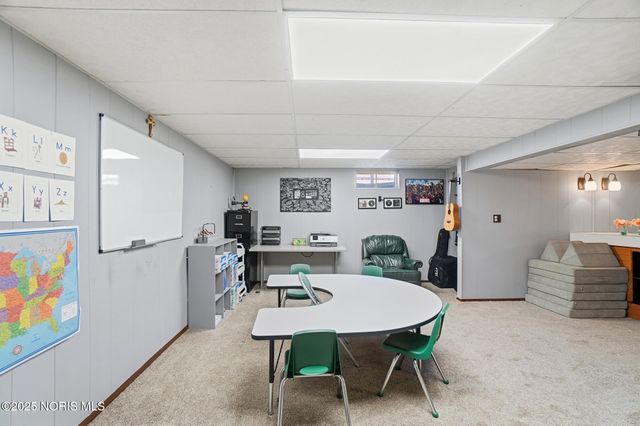 2403 Ragan Woods Drive, Toledo, OH 43614