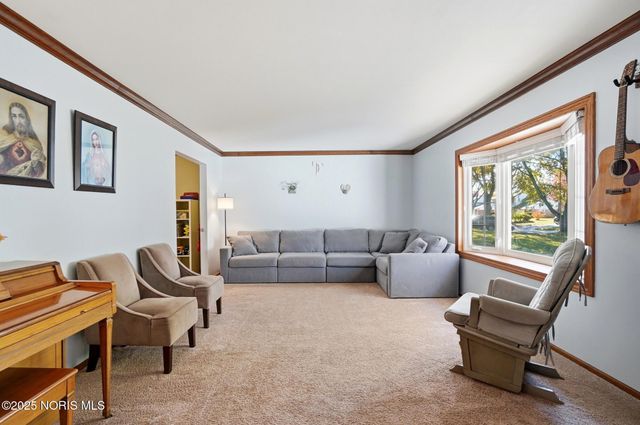 2403 Ragan Woods Drive, Toledo, OH 43614