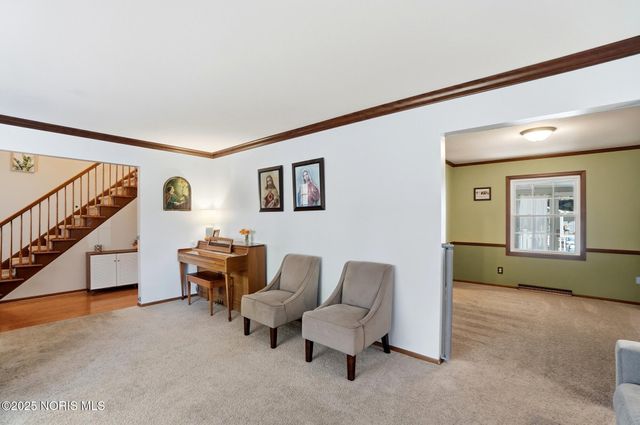 2403 Ragan Woods Drive, Toledo, OH 43614