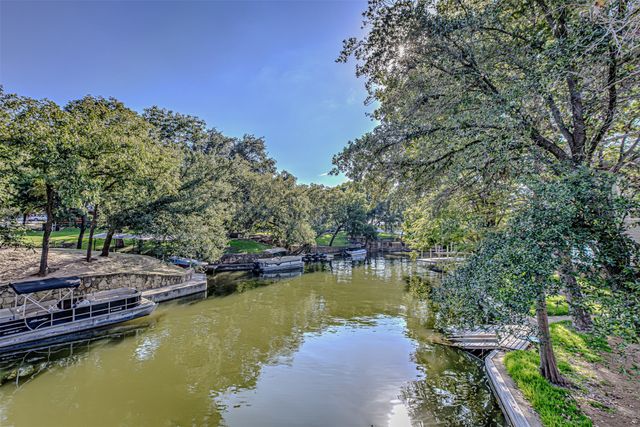 1336 S Lakeside Drive, Burnet, TX 78611