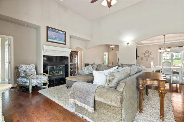 28919 Hackberry Circle, Paola, KS 66071