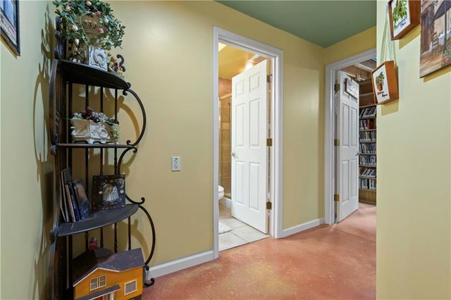 28919 Hackberry Circle, Paola, KS 66071