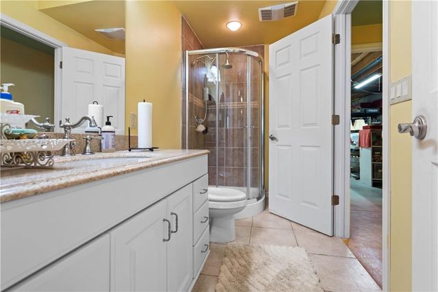 28919 Hackberry Circle, Paola, KS 66071