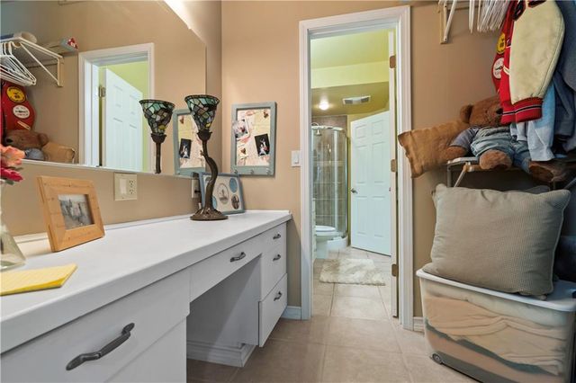 28919 Hackberry Circle, Paola, KS 66071