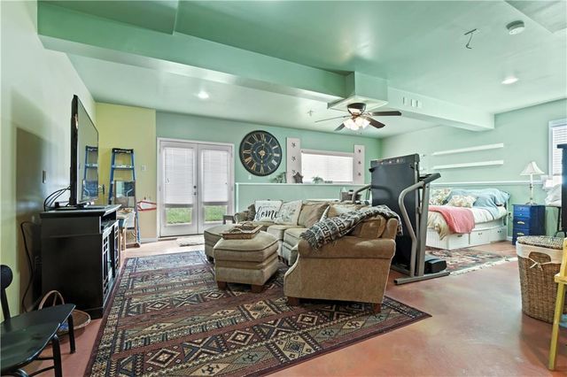 28919 Hackberry Circle, Paola, KS 66071