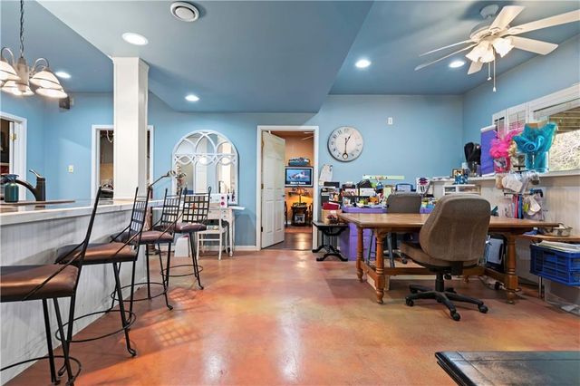 28919 Hackberry Circle, Paola, KS 66071