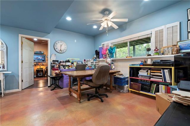 28919 Hackberry Circle, Paola, KS 66071