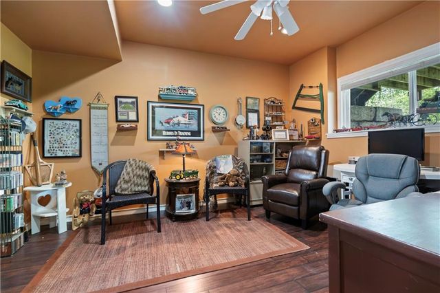 28919 Hackberry Circle, Paola, KS 66071