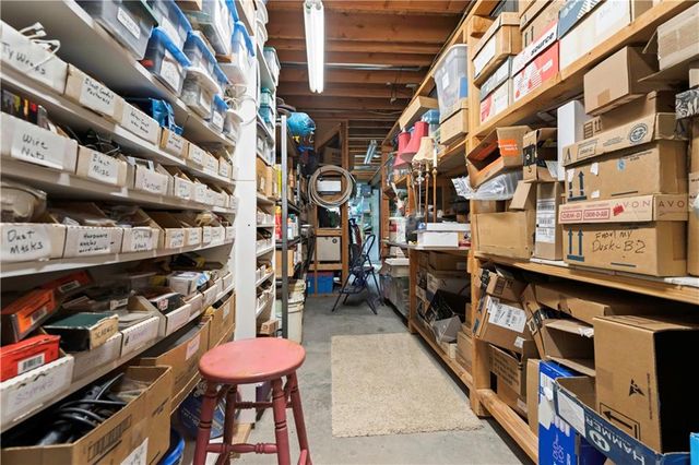 28919 Hackberry Circle, Paola, KS 66071