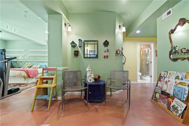 28919 Hackberry Circle, Paola, KS 66071