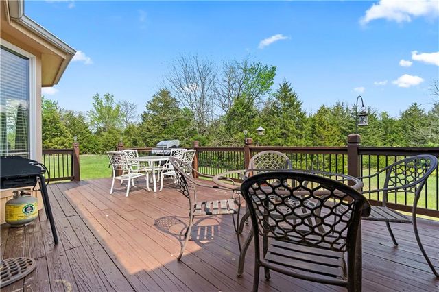 28919 Hackberry Circle, Paola, KS 66071