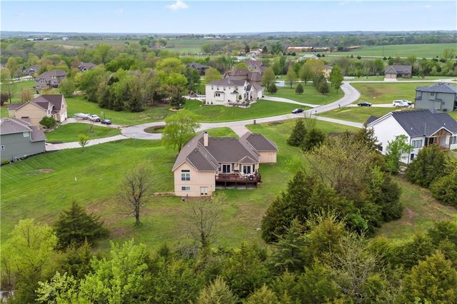 28919 Hackberry Circle, Paola, KS 66071