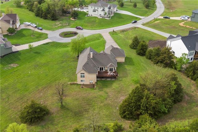 28919 Hackberry Circle, Paola, KS 66071