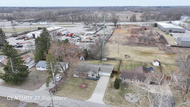 2201 N Berkshire Drive, Saginaw, MI 48603