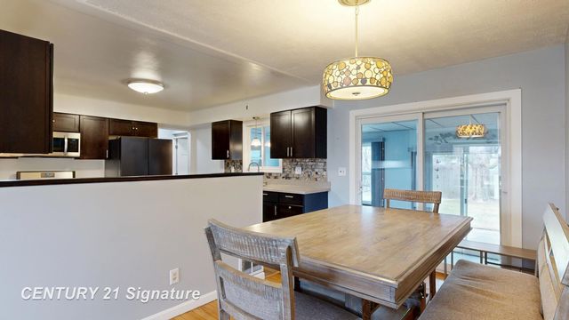 2201 N Berkshire Drive, Saginaw, MI 48603