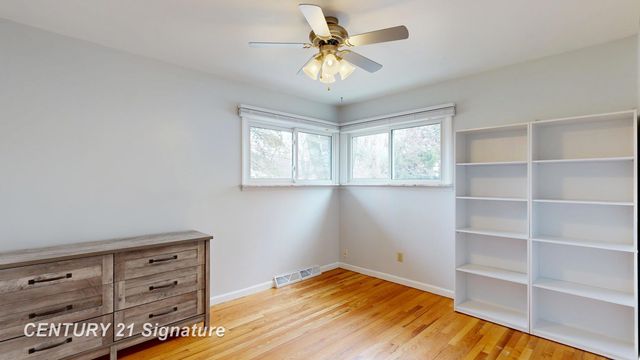 2201 N Berkshire Drive, Saginaw, MI 48603