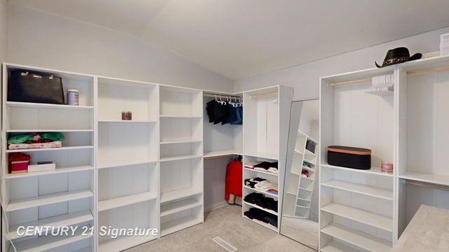 2201 N Berkshire Drive, Saginaw, MI 48603