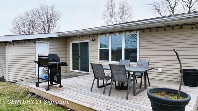 2201 N Berkshire Drive, Saginaw, MI 48603