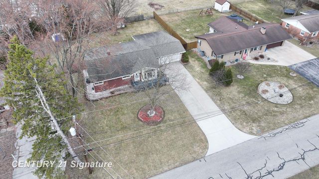 2201 N Berkshire Drive, Saginaw, MI 48603