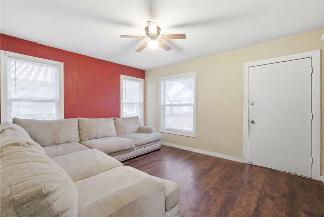 3814 Pine Street, Dallas, TX 75210