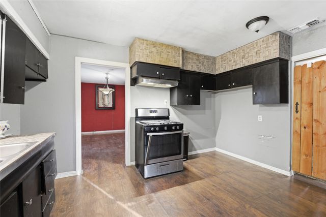 3814 Pine Street, Dallas, TX 75210