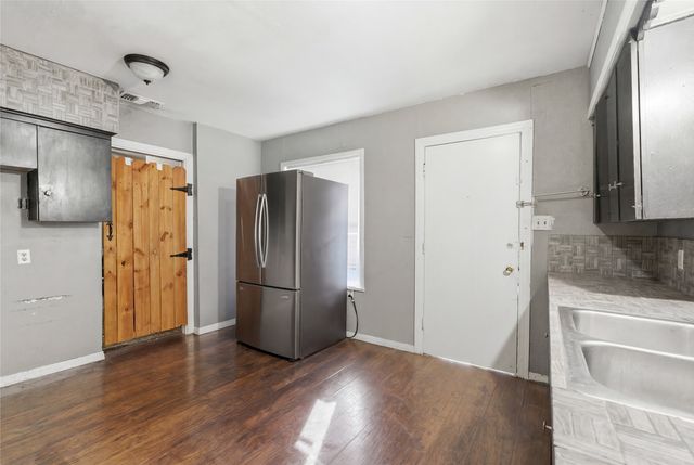 3814 Pine Street, Dallas, TX 75210