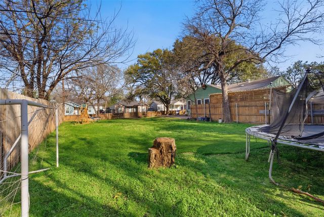 3814 Pine Street, Dallas, TX 75210