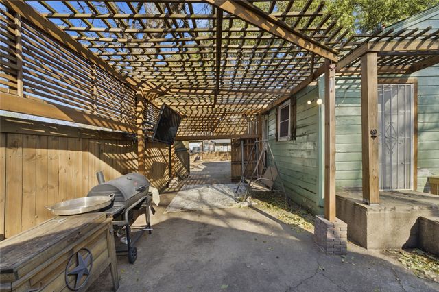 3814 Pine Street, Dallas, TX 75210