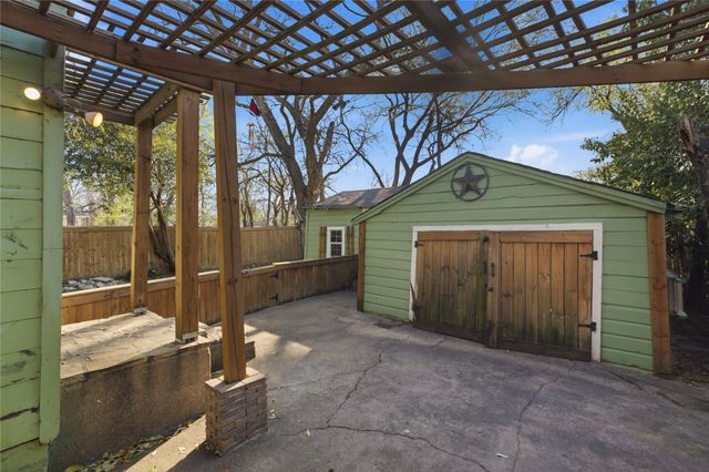 3814 Pine Street, Dallas, TX 75210