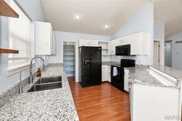 23077 Righteous Lane, Waynesville, MO 65583