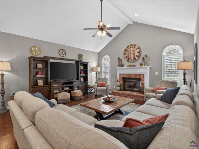 100 Club Place Court, Warner Robins, GA 31088