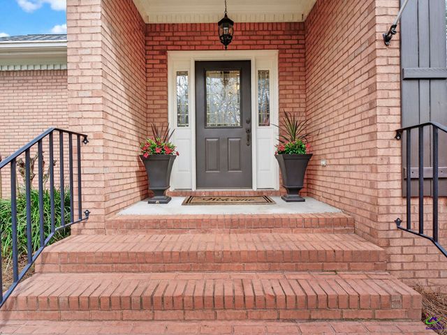 100 Club Place Court, Warner Robins, GA 31088