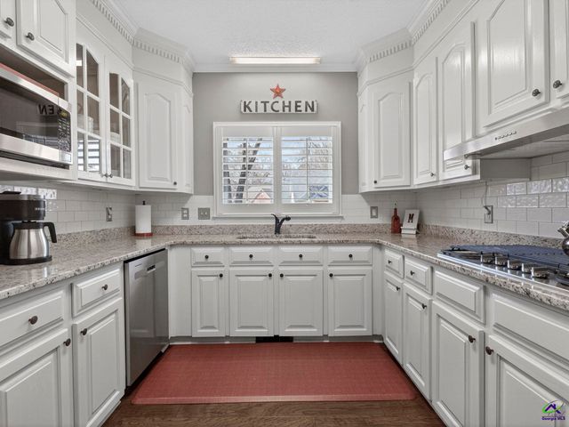 100 Club Place Court, Warner Robins, GA 31088