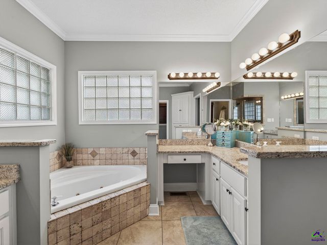 100 Club Place Court, Warner Robins, GA 31088