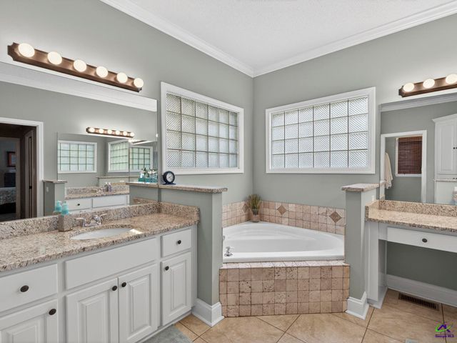 100 Club Place Court, Warner Robins, GA 31088