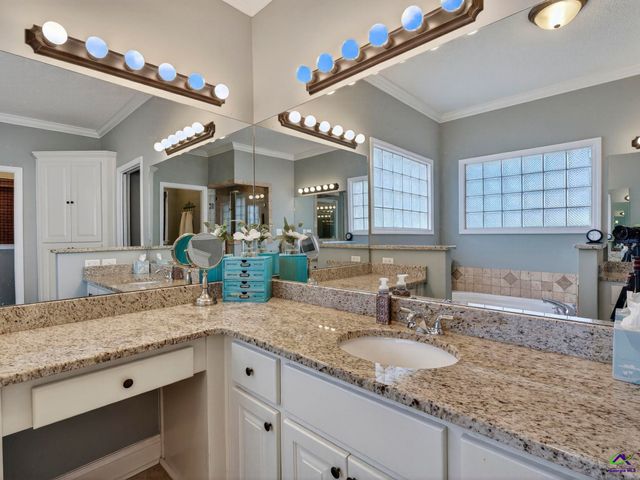 100 Club Place Court, Warner Robins, GA 31088