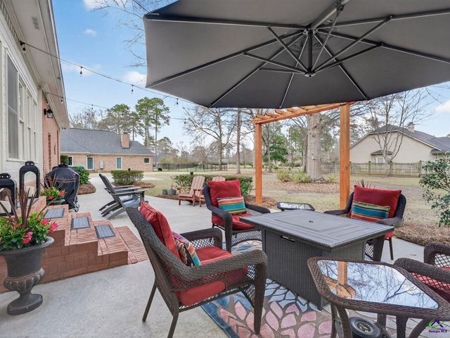 100 Club Place Court, Warner Robins, GA 31088