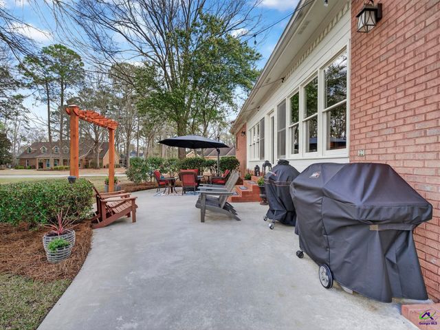 100 Club Place Court, Warner Robins, GA 31088