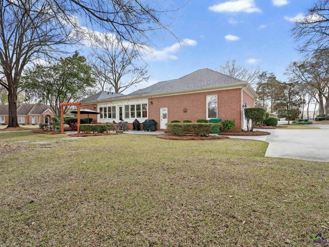 100 Club Place Court, Warner Robins, GA 31088